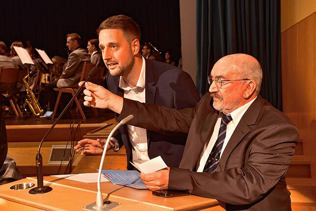 Bild 13: Viele kommen zur offiziellen Amtseinführung von Hüfingens Bürgermeister Patrick Haas