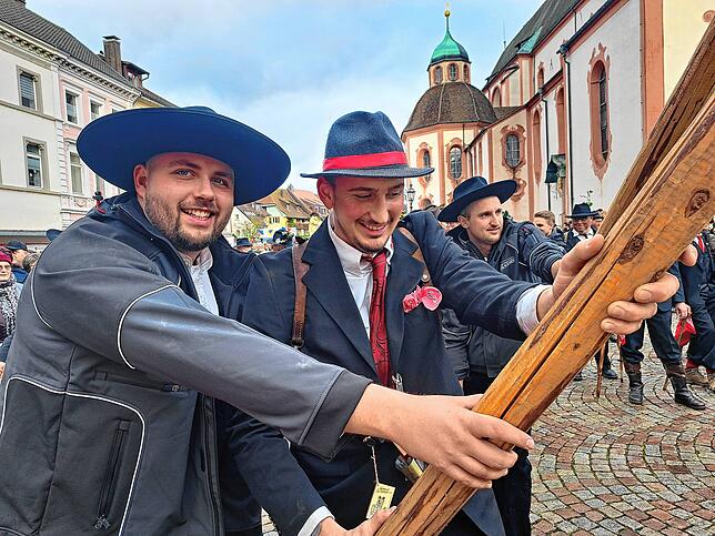 Narrenbaumstellen.