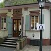 Im ganzen Schlosspark sind Toiletten ausgeschrieben – allerdings nicht das Behinderten-WC, obwohl dieses im selben Gebäudekomplex ist.