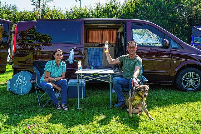 Anja und Uwe Link aus Brey bei Koblenz sind mit Hund Ole gerade erst angekommen. Uwe Link bereist in seinem Urlaub normalerweise die ...