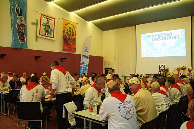 Bild 23: Narro-Zunft Waldshut startet am 11.11 mit lautem Getrommel in die Fasnacht