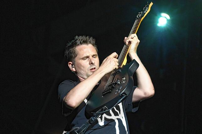 Bild 13: Einer der Topacts am Sonntag: Muse rockt beim Southside