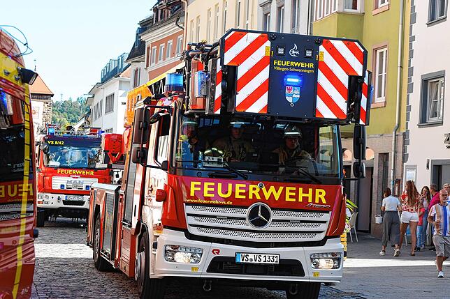 Bild 6: Die Feuerwehr Villingen demonstriert ihr Können bei der Hauptprobe