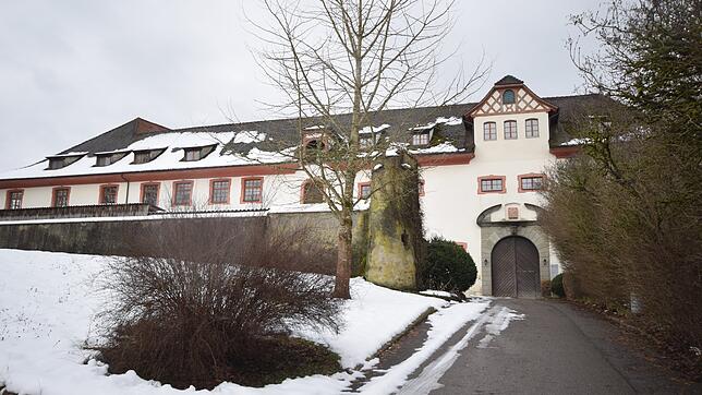 Schloss Hohenfels soll ihm Rahmen der neuen Nutzung als Tagungszentrum für die Öffentlichkeit zugänglich werden.