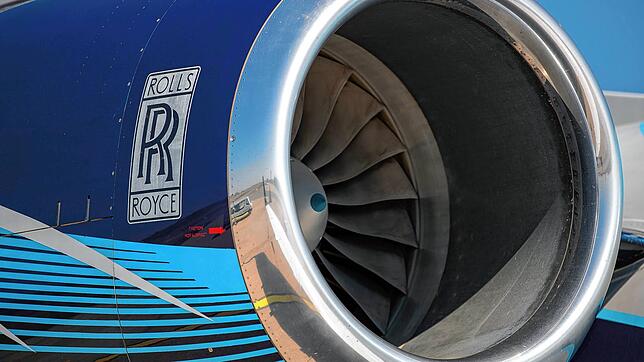 Ein Flugzeugtriebwerk von Rolls-Royce. Der Konzern hat die Streichung von mindestens 9000 Stellen angekündigt.