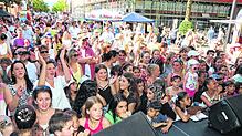 Der Auftritt der Tanzschule Seidel auf der b.free-Bühne lockte junger Leute in großer Menge an. Natürlich wollten auch Eltern und ...