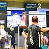 Viel los am Bodensee-Airport in Friedrichshafen: Diese Reisenden fliegen nach Mallorca &ndash; obwohl die Insel als Risikogebiet zählt.