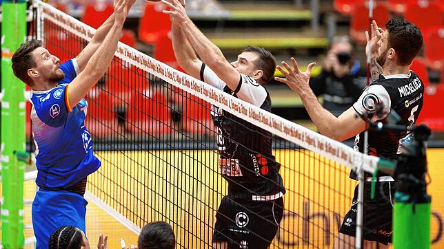 Die Szene vom Spiel VfB Friedrichshafen gegen Berlin Recycling Volley ist im November vergangenen Jahres fotografiert worden.