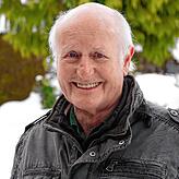 Alexander Gebauer, Bildhauer und Ehrenvorsitzender der Bürgervereinigung Allmannsdorf-Staad, im Januar 2021. Bild: Kirsten Astor