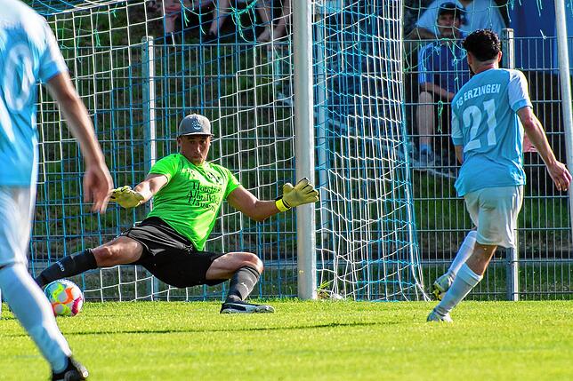Bild 19: Bilder vom 3:1-Sieg der SG Höchenschwand/Häusern im Kreisliga A-Aufstiegsspiel beim FC Erzingen II