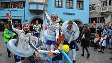 Beim Kärrelerennen 2019 landeten die Seepferdchen der DLRG selbst mit einem sinkenden Schiff noch auf Position Zwei.