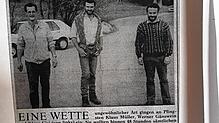 1988: Klaus Müller, Werner Gänswein und Klaus Gisi ziehen los, um alle Gaststätten in der Gemeinde abzuklappern. Die damalige Wette ...