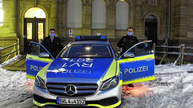 Für Streifenfahrten braucht es keinen Anlass, sie gehören zu den Routine-Aufgaben der Schutzpolizei. Einsatzfahrten sind zielgerichtet.