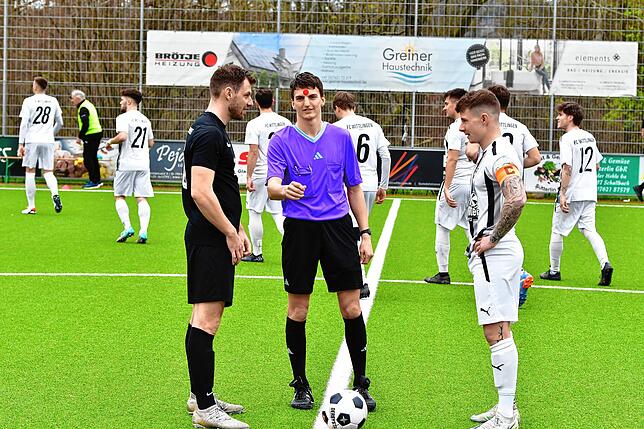 Bild 2: FC Wittlingen siegt 5:1 gegen die SG FC Wehr/Brennet &ndash; und wir haben Bilder!