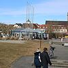 Die Tage der spitzen Dächer auf der Mole in Radolfzell sind gezählt. Nach dieser Saison werden sie abgerissen für den Bau eines neuen ...