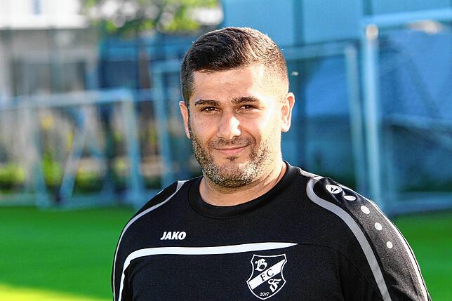 Servet Ay-Güven, Co-Trainer von Bosporus FC Friedlingen: „Wir mussten zahlreiche Stammspieler ersetzen. Das klappt mit unserem ...