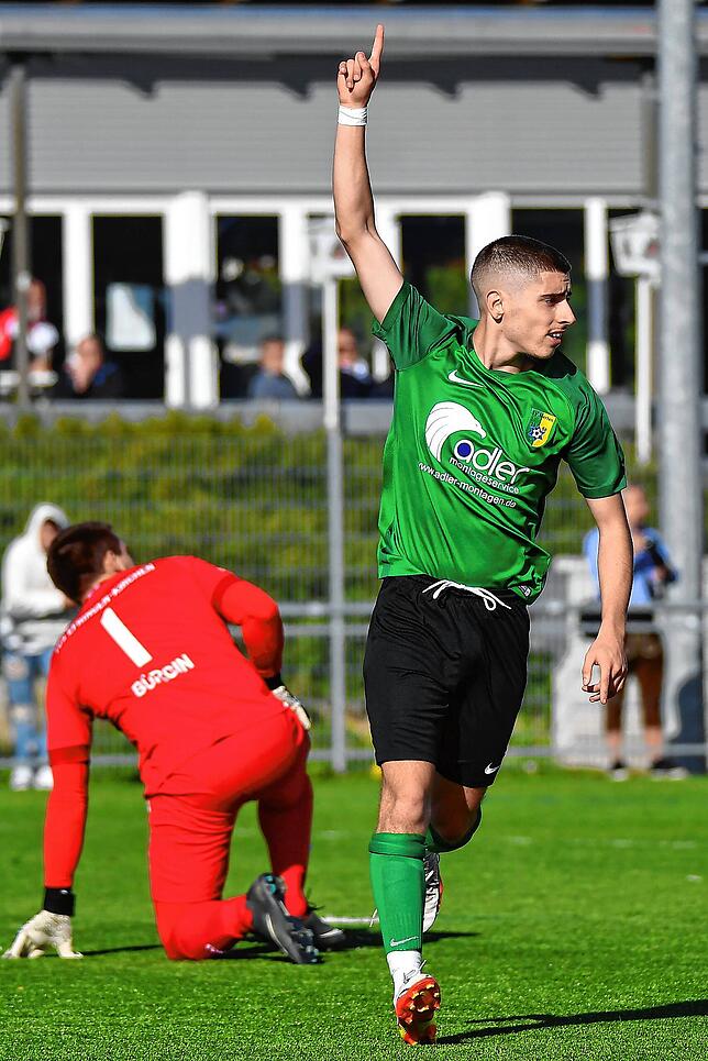 Bild 19: SV Herten besiegt den TuS Efringen-Kirchen mit 4:0 &ndash; und wir haben Bilder!