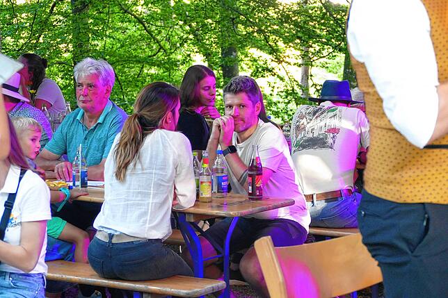 Bild 19: Döggingen im Feierlaune: Waldfest zieht Hunderte Besucher an - die schönsten Bilder