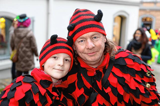Bild 15: Bunt, bunter, Konstanzer Fasnacht: So fantasievoll geht es auf dem Münsterplatz zu