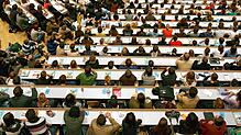 Ein volles Audimax: Studenten beklagen, dass ihnen der Austausch fehlt.