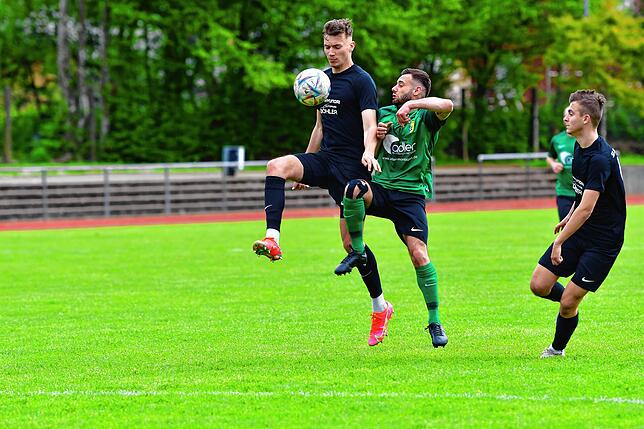 Bild 8: SV Herten setzt sich mit 4:2 bei der SG FC Wehr/Brennet durch &ndash; und wir haben Bilder!