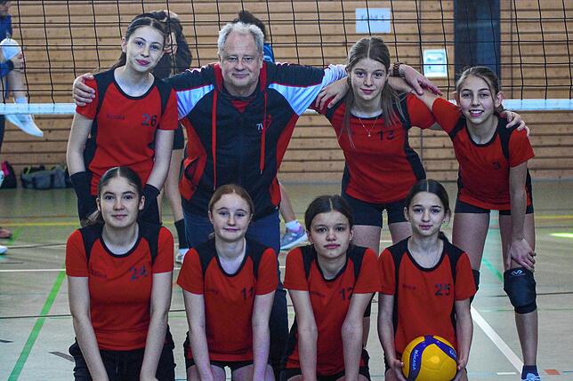 Bild 1: U14-Volleyballerinnen qualifizieren sich für baden-württembergische Meisterschaften