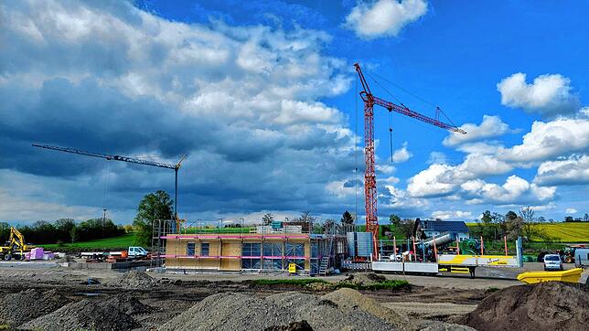 Im Gewerbegebiet Kälberweide in Sauldorf entsteht gerade das neue Firmengebäude der bisher in Meßkirch ansässigen Firma Kleiser Medical. ...