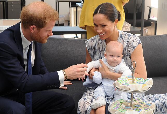 Seit Prinz Harry Frau und Kind hat, haben sich seine Prioritäten verschoben. Das Bild zeigt ihn, Herzogin Meghan und Sohn Archie im ...