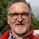 „Es war enorm, was man alles an einem Platz gefunden hat, Essen, Klamotten, Autos und wenn man bauen oder umbauen will, bekam man jede ...