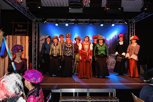 Bild 16: Ein Abend in Samt und Seide: Die Villinger alten Jungfere zeigen eindrucksvolle Eleganz – die Bilder!