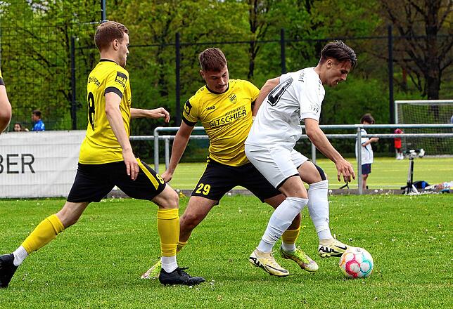Bild 21: SV Denkingen gewinnt Spitzenspiel beim SC Markdorf. Wir waren mit der Kamera dabei!