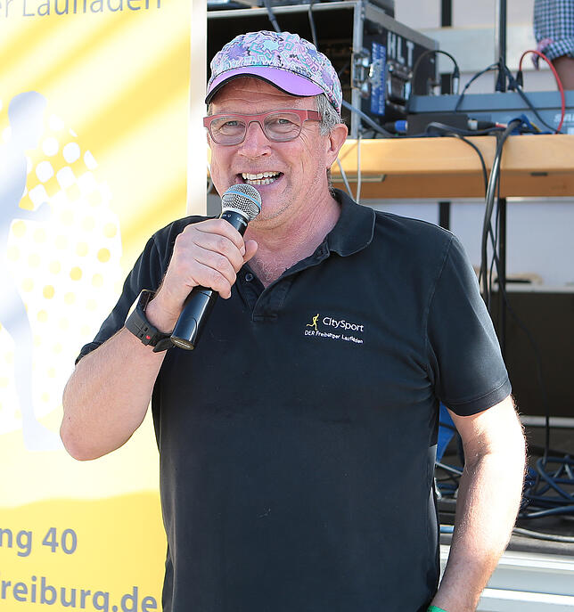 Peter Jenniches aus Freiburg wird von allen nur „Pit“ genannt. Er ist die Stimme des Bräunlinger Laufwochenendes. Auch er hat schon über ...
