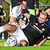 Bodenlage: Der zweifache Torschütze Bujar Halili beim 4:1-Sieg des SV 08 Laufenburg gegen den SV Weil.