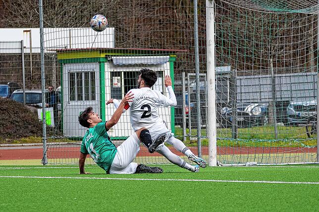 Bild 34: 1:1 im Hochrhein-Derby zwischen dem FC Zell und dem SV 08 Laufenburg &ndash; und wir haben Bilder!