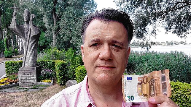 St. Pirmin an der Schwelle zur Insel Reichenau, Hincooker Andreas Schuler und die 50 Euro.