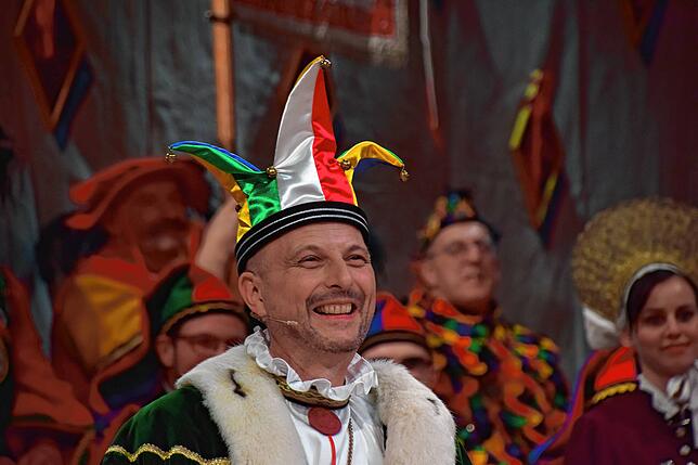 Sein Fürsprech hat offenbar gut lachen.