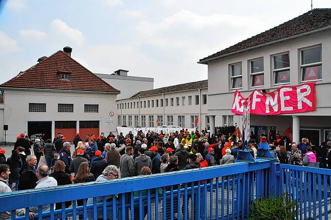 Am Samstag den 13.4.2019 fand auf dem Fabrikgelände der Firma Lauffenmühle in Lauchringen eine Kundgebung mit rund 800 Teilnehmern ...