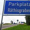 Auf den Halteflächen des Parkplatzes Räthisgraben an der A81 ist meist viel Platz. Zu Stoßzeiten stauen sich aber auch hier die ...
