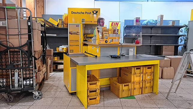 Im Dorfladen Öflingen gibt es neben einem Lebensmittelgeschäft und einem Brotstand auch eine Postfiliale.