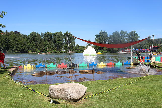Seit Dienstagvormittag ist das Kinderbecken im Klosterweiher gesperrt.