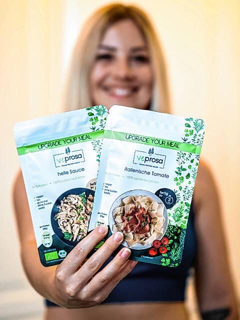 Besonders für Kraftsportler interessant: High-Protein-Tomatensoße. Bilder: Veprosa