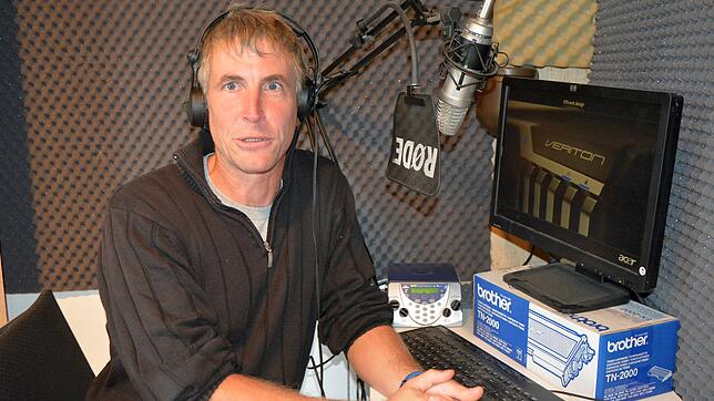 Der Öfinger Wetterfrosch Oliver Klein ist jeden Morgen rund 12 Mal live auf Sendung im Rundfunk und berichtet aktuell über das Wetter