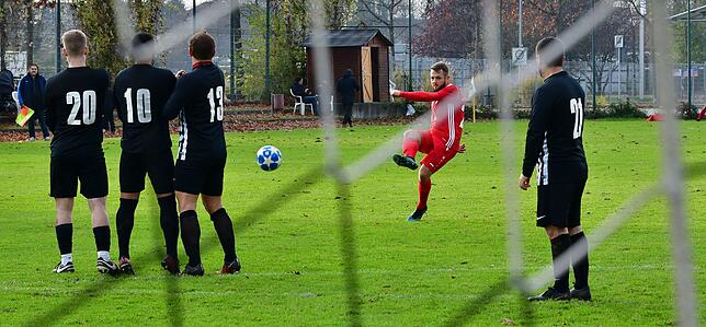Bild 21: Bosporus FC Friedlingen und der FC Wallbach trennen sich 2:2 &ndash; und wir haben Bilder!