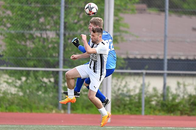 Bild 5: FC Wittlingen rettet sich ein 2:2 beim FC Schönau &ndash; und wir haben Bilder!