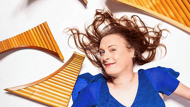 Hannah Schlubeck ist eine der besten  Panflötistinnen. Foto: Stefan Maria Rother