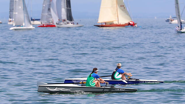 Rudern und Segeln sind die Hauptzutaten bei der Konstanzer Bodenseewoche, die aber hat noch weit mehr Wassersport zu bieten.