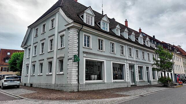 In der Hauptstraße 31 in Hüfingen, im ersten Obergeschoss, wird die „Massnahme“ ab Oktober für Kunden öffnen. Die dort noch ansässige ...