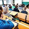 Bleiben immer mehr Plätze an den Hochschulen leer? Dieses Bild zeigt eine Situation in einem Hörsaal der Universität Konstanz.