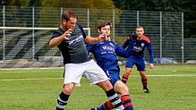 Zweikampf zwischen Dominik Kamberger vom FC Peterzell (links) und dem Unterkirnacher Fabian Götz. Die Peterzeller gewannen das Heimspiel ...