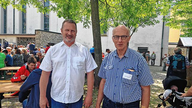 Pfarrer Michael Benner (links) und Diakon Martin Rebmann freuten sich über die positive Resonanz.